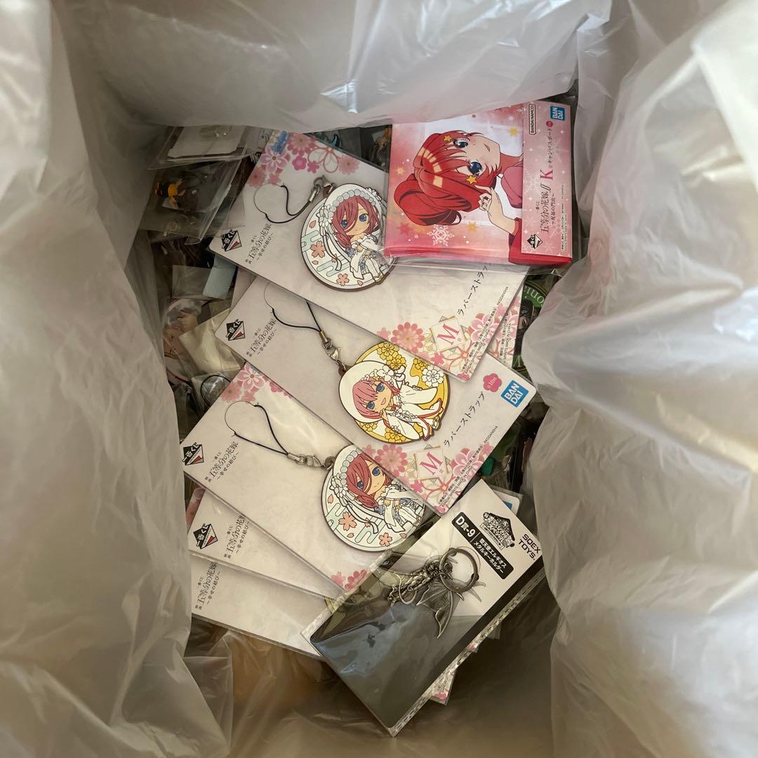 ノンジャンル アニメグッズ まとめ売り 300点以上 - メルカリ