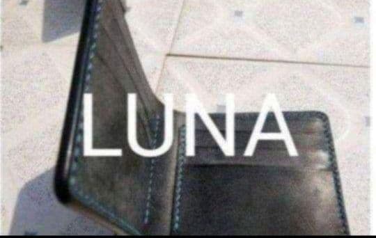 二つ折り 財布 型の 抜き型　レザークラフト