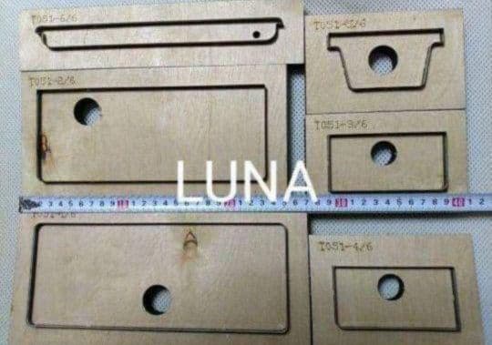 二つ折り 財布 型の 抜き型　レザークラフト