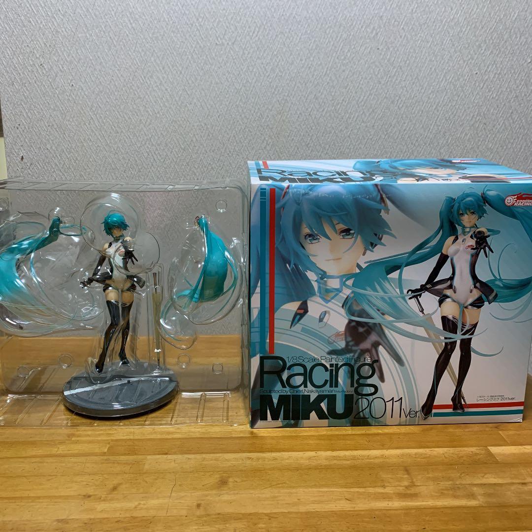 レーシングミク 2011ver. 1/8 完成品フィギュア （初音ミク） - メルカリ