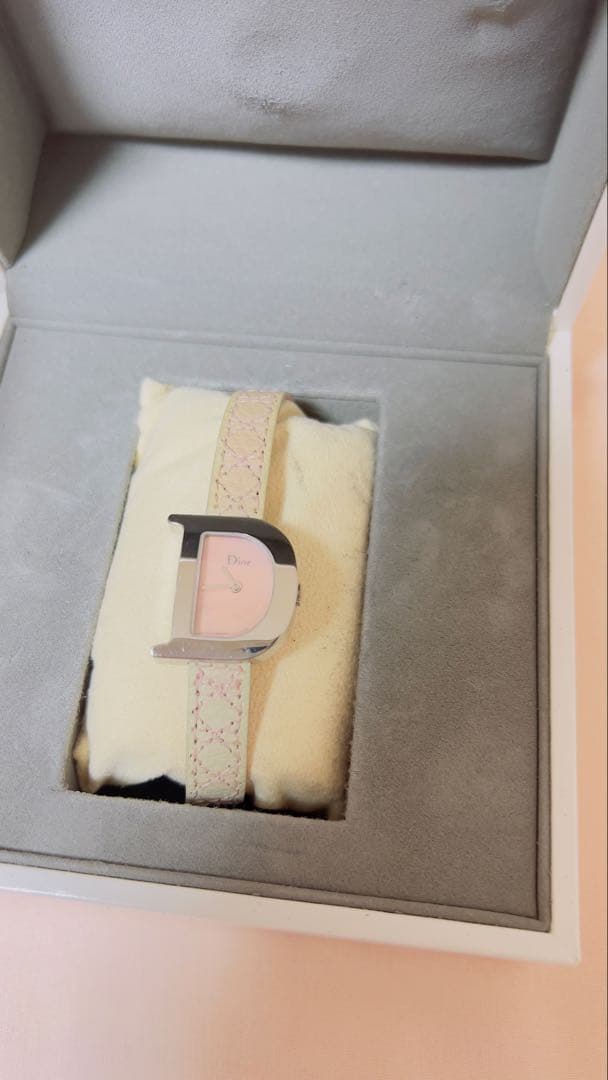 JADEX 樣 Christian Dior ピンク 腕時計 ユニークデザイン