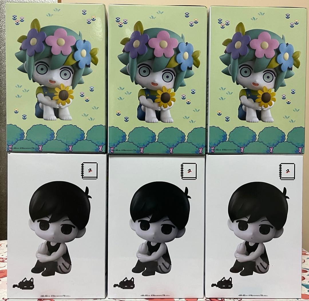 OMORI おすわりフィギュア　オモリ3体とバジル3体の計6体セット