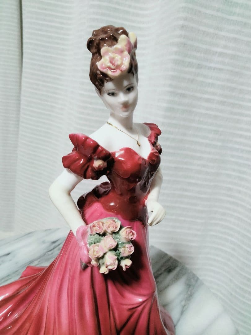 ばーやちゃん❣️コールポート❣️ フィギュリン レディースオブファッション