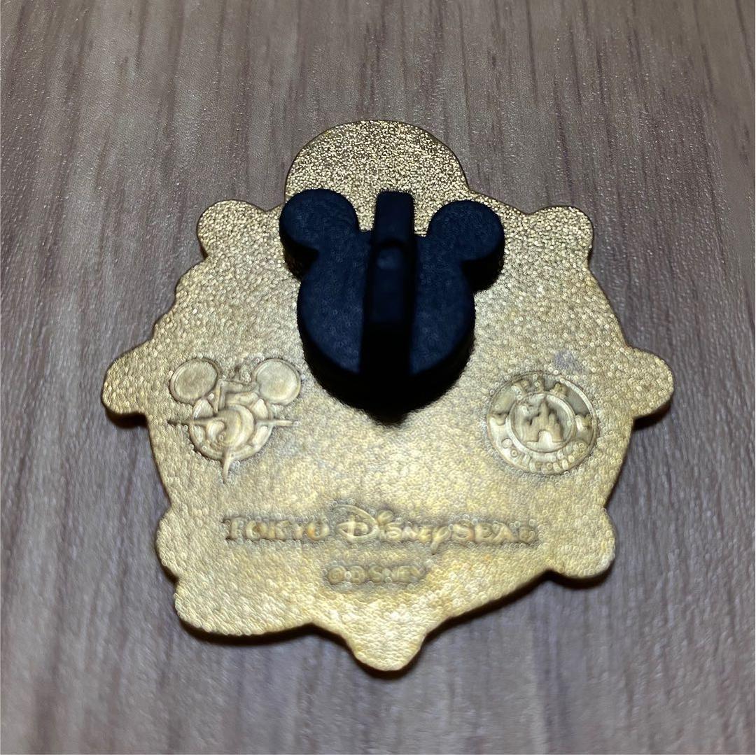 東京ディズニーシー 5周年 ピンバッジ グーフィー - メルカリ