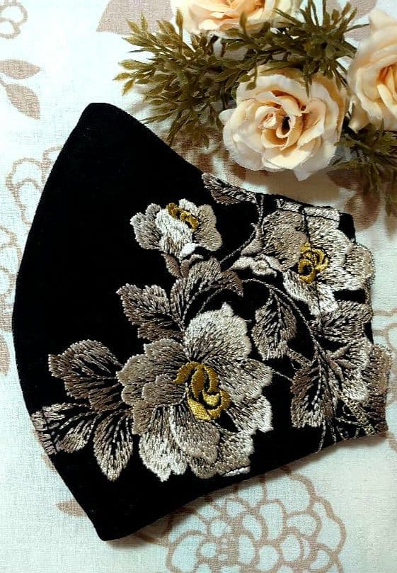 No．4018 ラメ入り花柄チュールレース♡ハンドメイドマスク - メルカリ