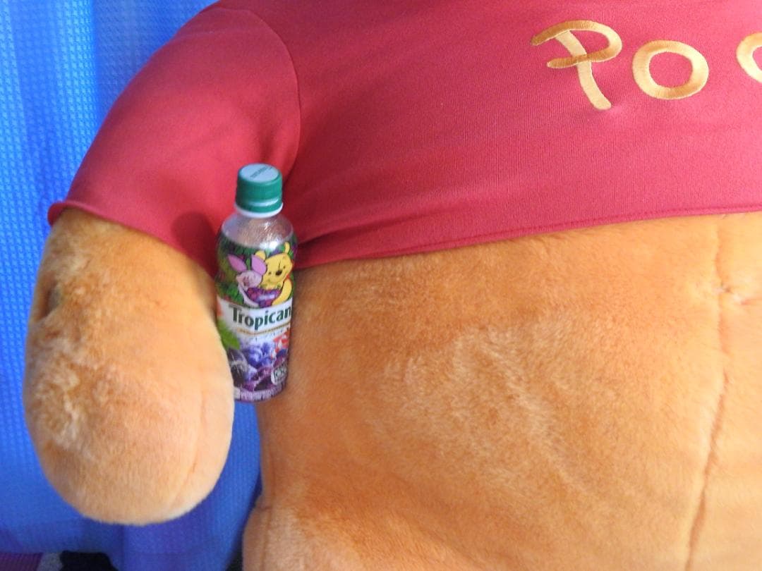 限定　ディズニーストア　巨大　くまのプーさんぬいぐるみ(1.5米)
