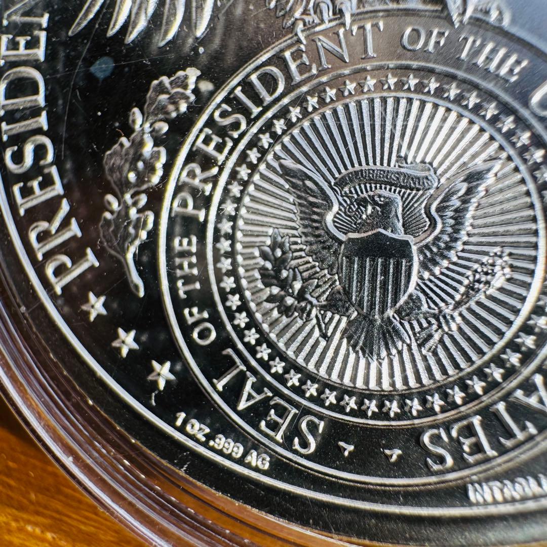 （難あり！）トランプ大統領　1オンス　銀貨　47代大統領