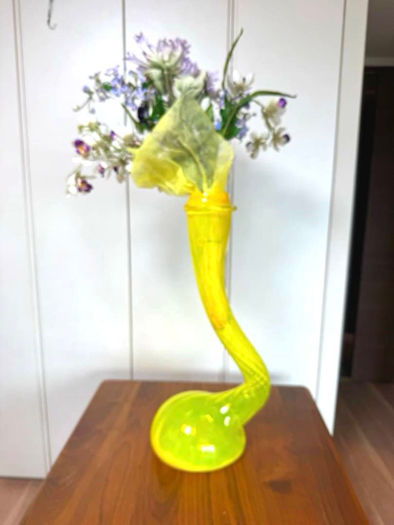 大型 ガラスイエローフラワーベース 造花アレンジ付き