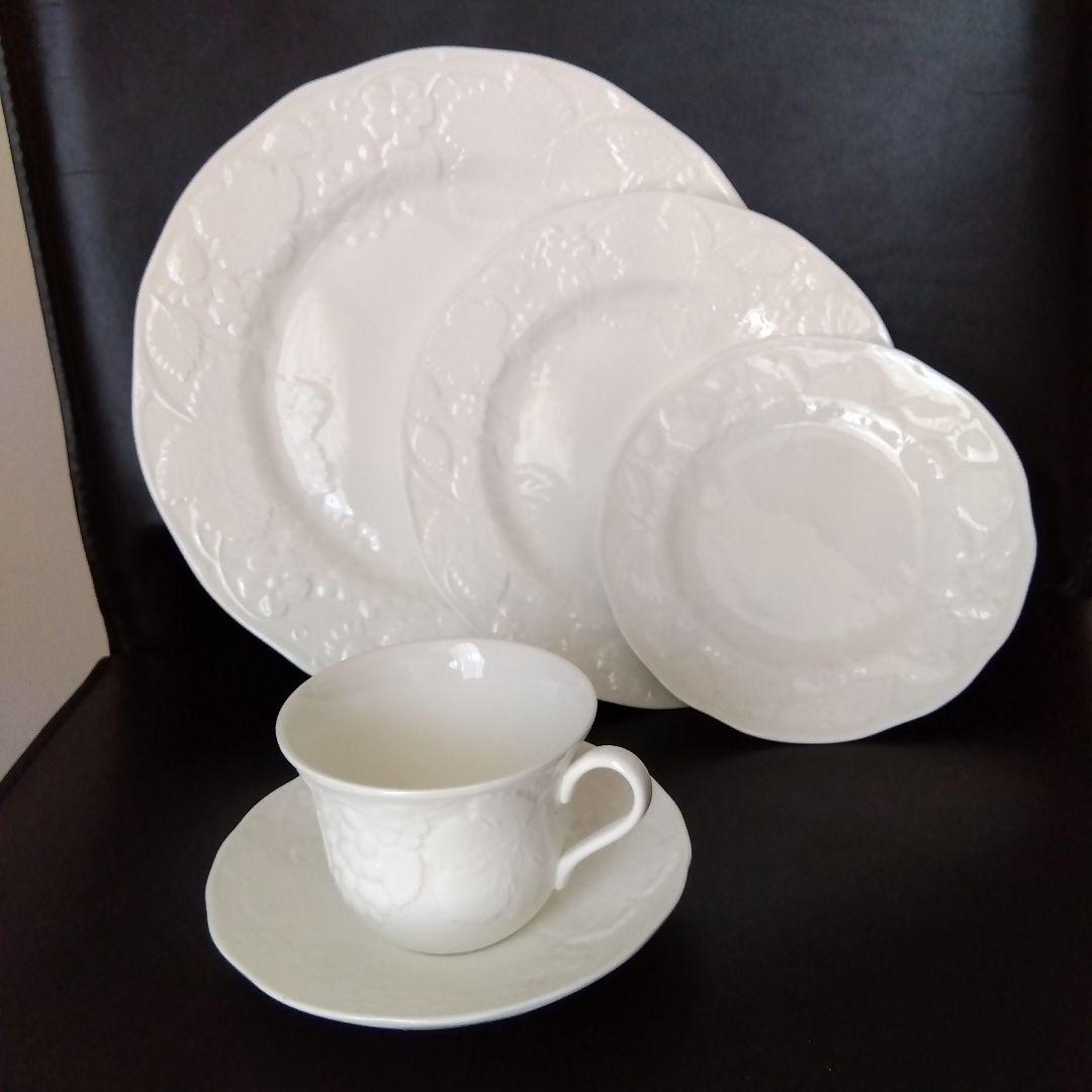 廃盤、レア】ウェッジウッド 黒壺 ストロベリーバイン 食器セット 5点