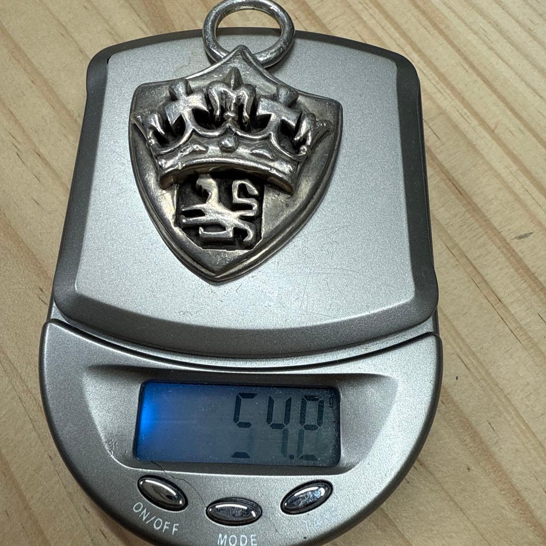 925シルバー 盾型ペンダント ライオンハート