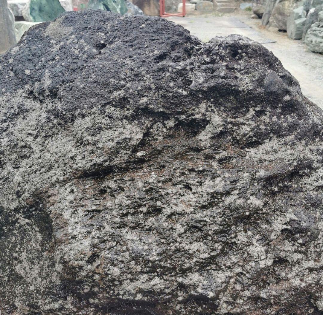 鳥海石　762キロ　庭石　石　石材 庭　坪庭　ガーデニング　置物　オブジェ