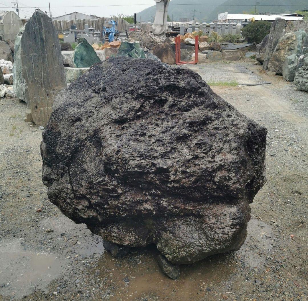 鳥海石　762キロ　庭石　石　石材 庭　坪庭　ガーデニング　置物　オブジェ