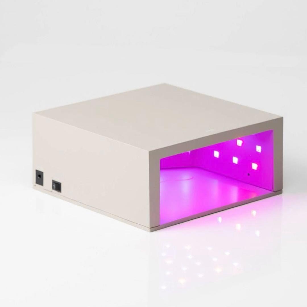 oui nails ネイルライト 美容機能付き