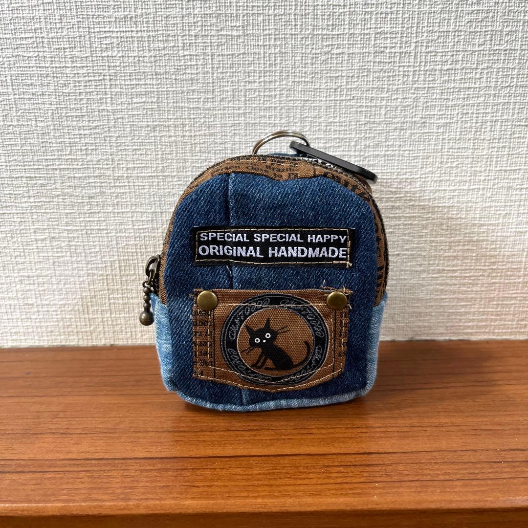 662.黒猫英字 デニムリメイク ミニリュック チャーム キーポーチ
