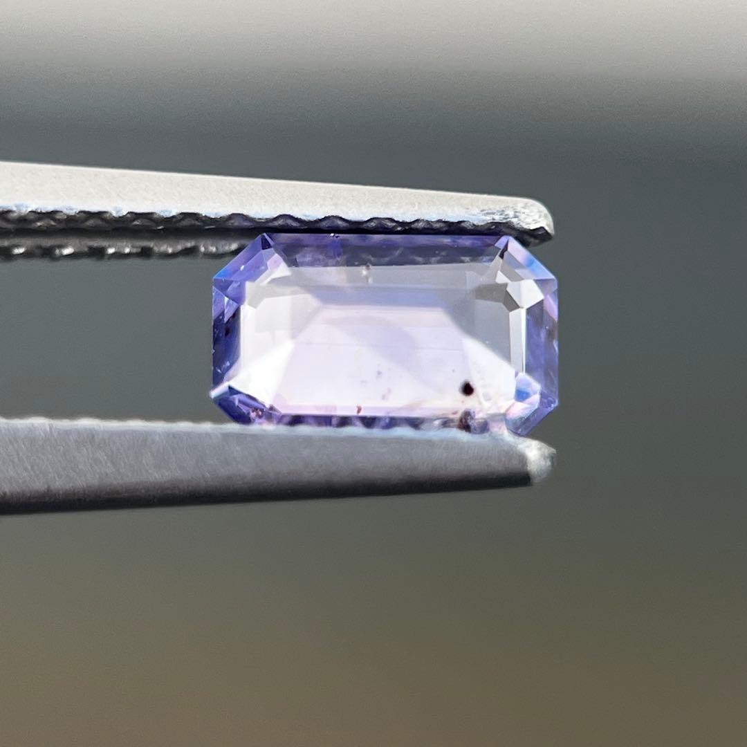 スリランカ産非加熱天然パープルサファイア
