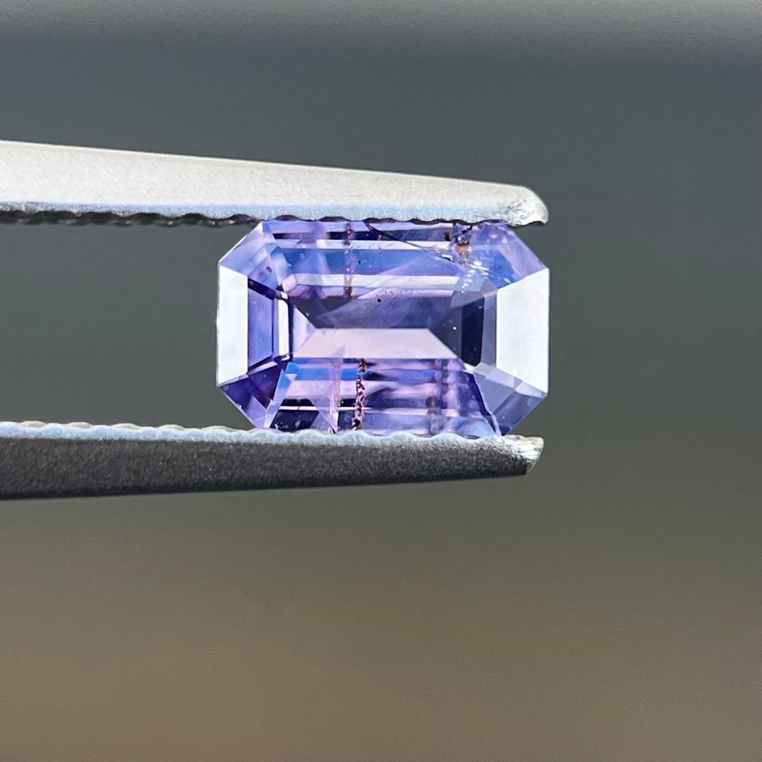 スリランカ産非加熱天然パープルサファイア