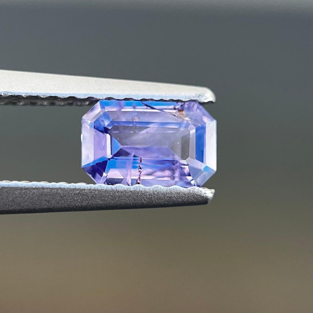 スリランカ産非加熱天然パープルサファイア