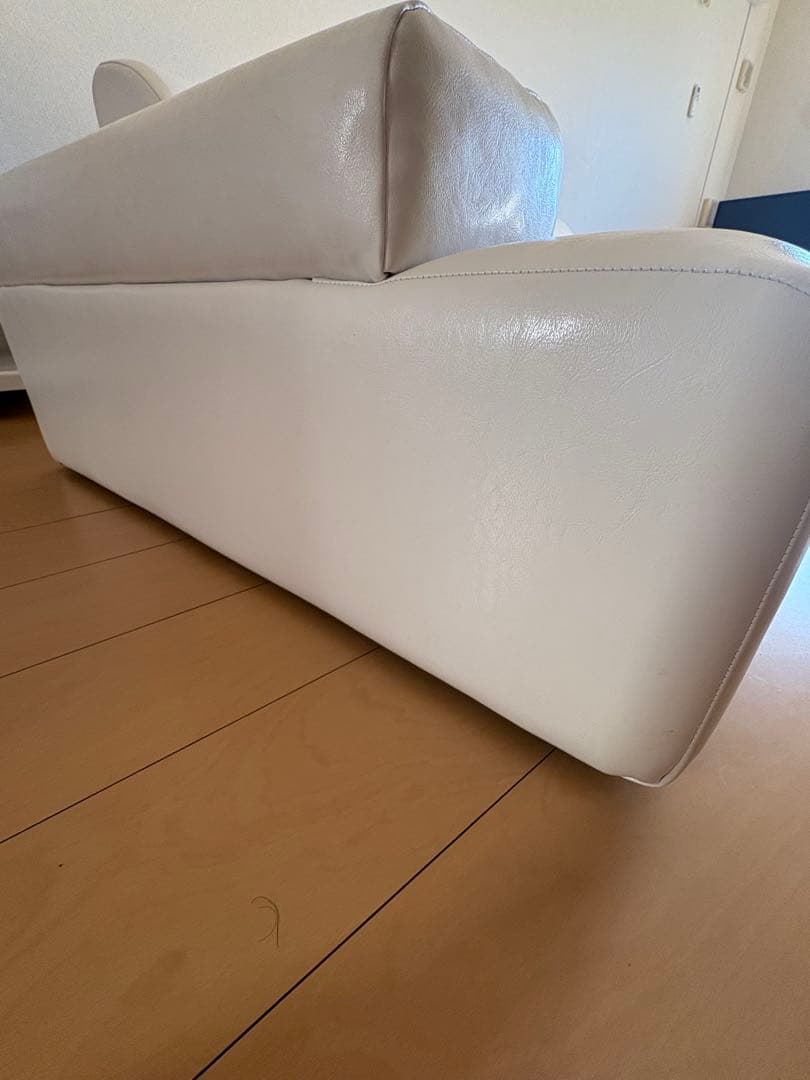 限界価格❗️ ホワイトモダン　3人掛け　ソファー　人工皮革　直接引き取り　値下げ可