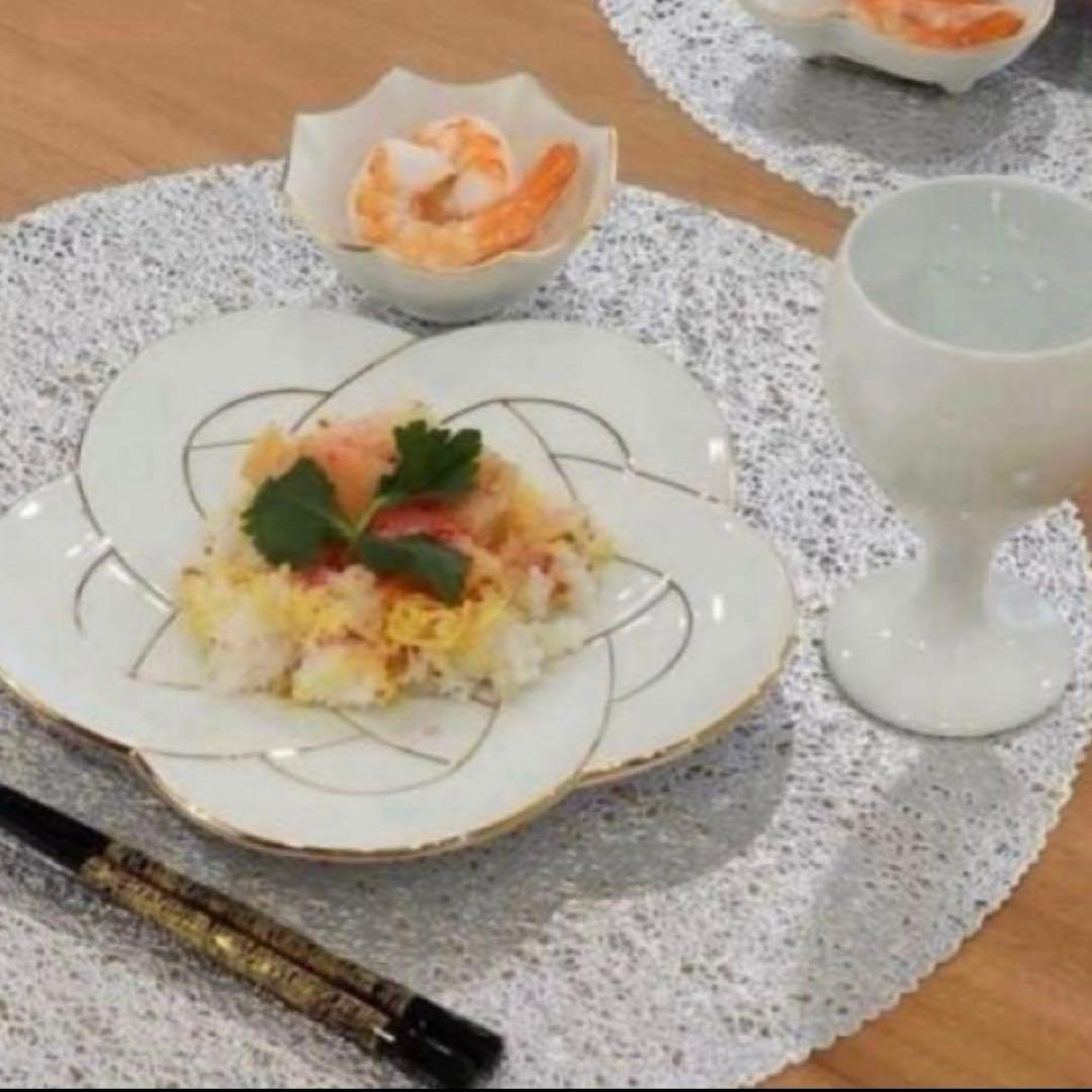 【新品】【大人気】有田焼田清窯　太白金線梅結び銘々皿　縁起物