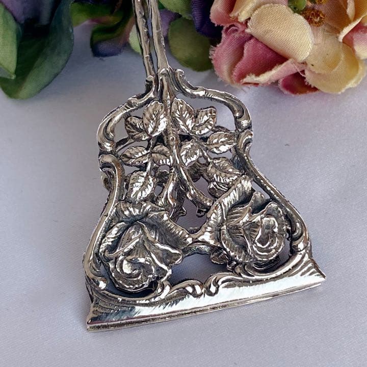 ドイツ製 ヒルデスハイムローズ  美しい薔薇のデザートトング 銀800製 美品