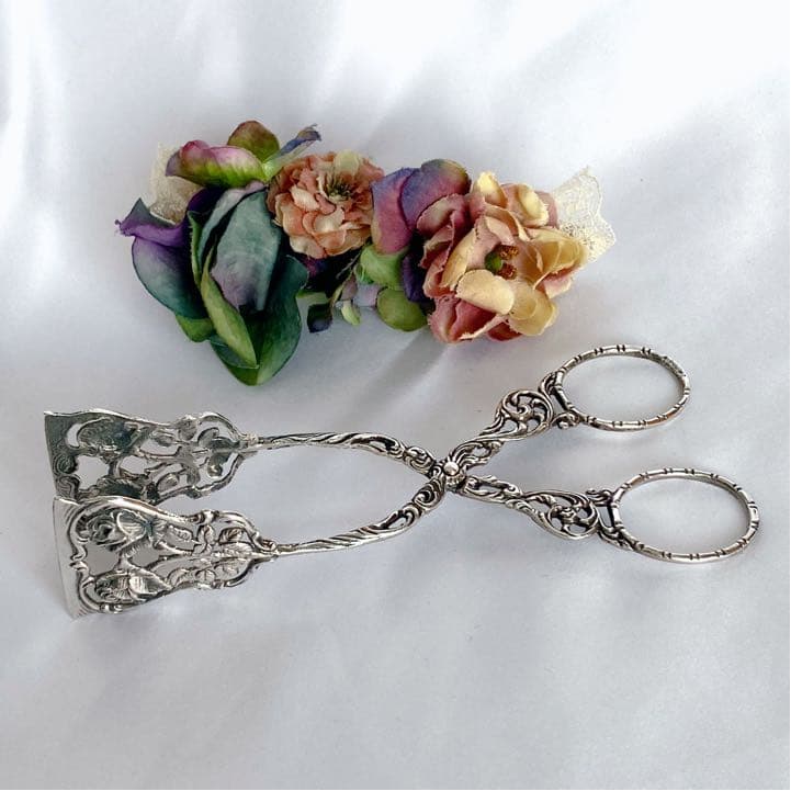 ドイツ製 ヒルデスハイムローズ  美しい薔薇のデザートトング 銀800製 美品