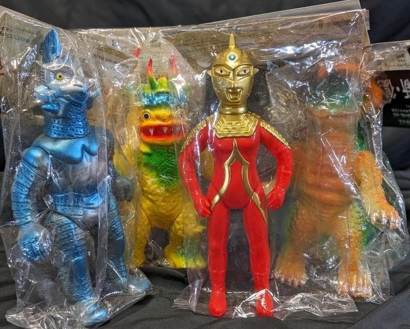 未開封]ブルマァクアギラ(復刻版)ソフビ