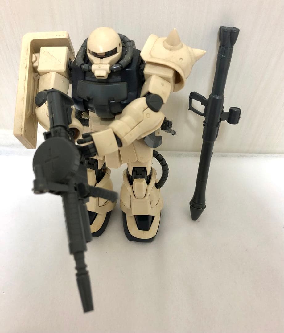 MG ガンプラ　MS-06F-2 ザクII F2型 地球連邦軍仕様