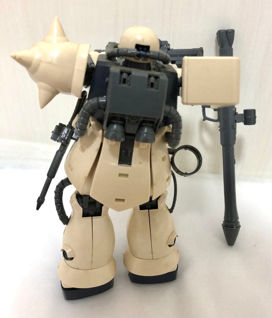 MG ガンプラ　MS-06F-2 ザクII F2型 地球連邦軍仕様