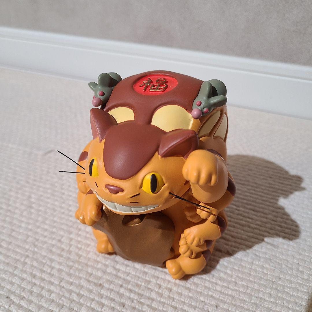 スタジオジブリ　となりのトトロ　めでたいお飾り　招きネコバス　正月