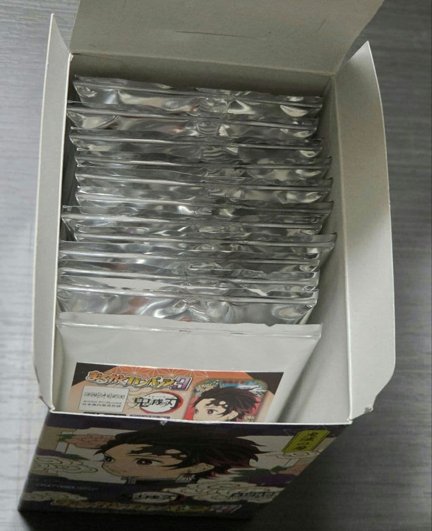 鬼滅の刃 まるかくカンバッジ セット売り - メルカリ