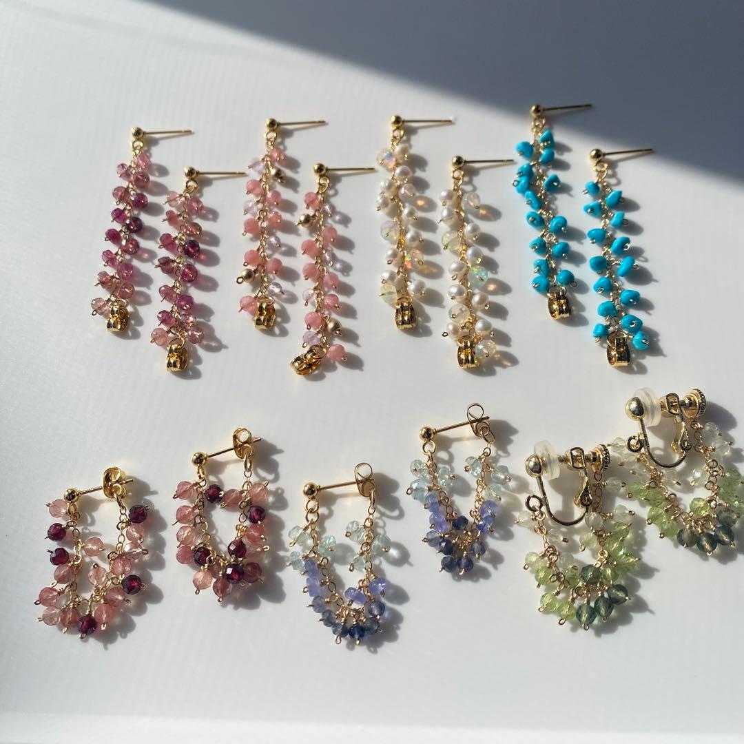 no.250＊14kgf グリーン系天然石　しゃらしゃらイヤリング