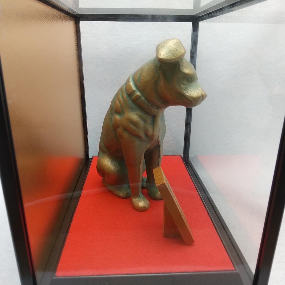 ビクター 犬 ニッパー 金属製 勝運戌 置物 ヴィンテージ ガラスケース付き
