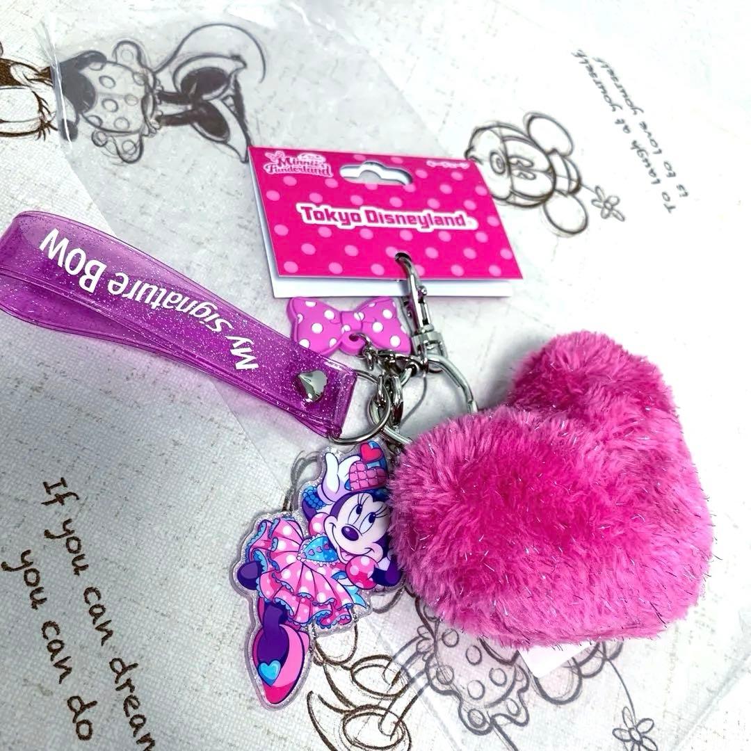ミニーのファンダーランド◇ キーチェーン＆ぬいぐるみバッジスタンド
