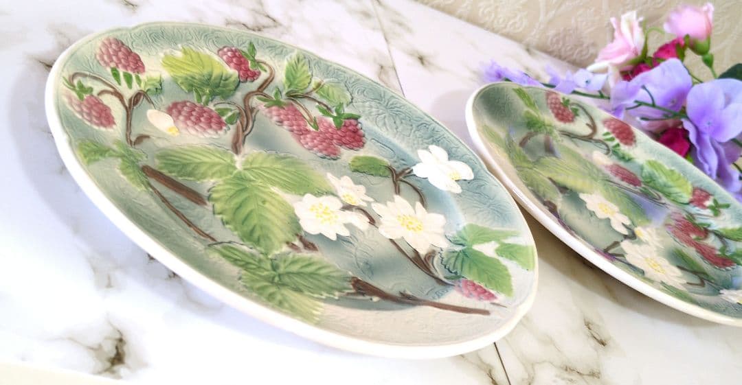 間瀬若百合様❢ バルボティーヌ　Vintage！美品❣サンクレモン窯　木の実柄