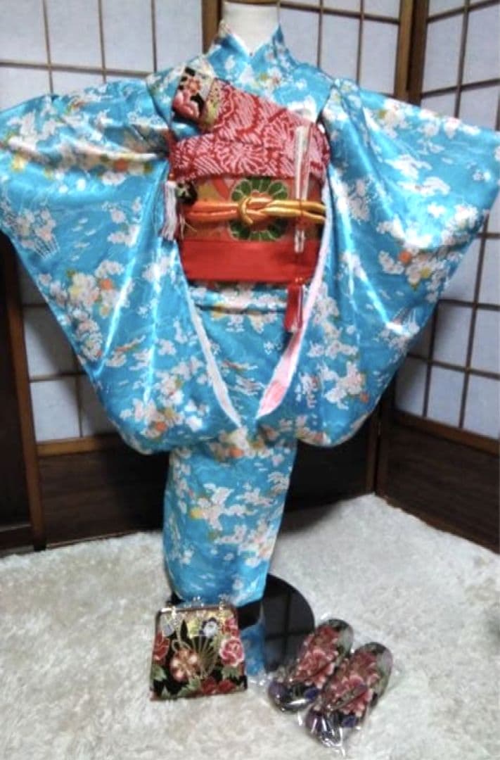 7歳から十三参り向け・レトロ着物のセット・裏地に薄い汚れあり