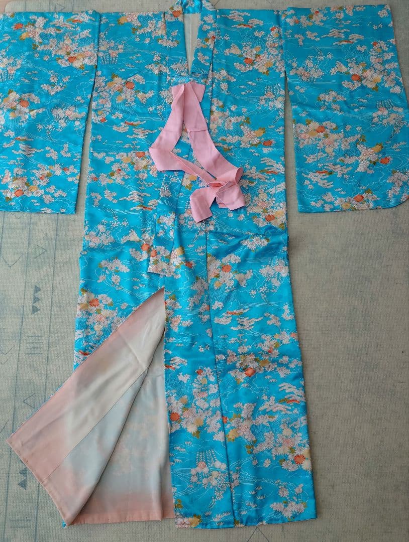 7歳から十三参り向け・レトロ着物のセット・裏地に薄い汚れあり