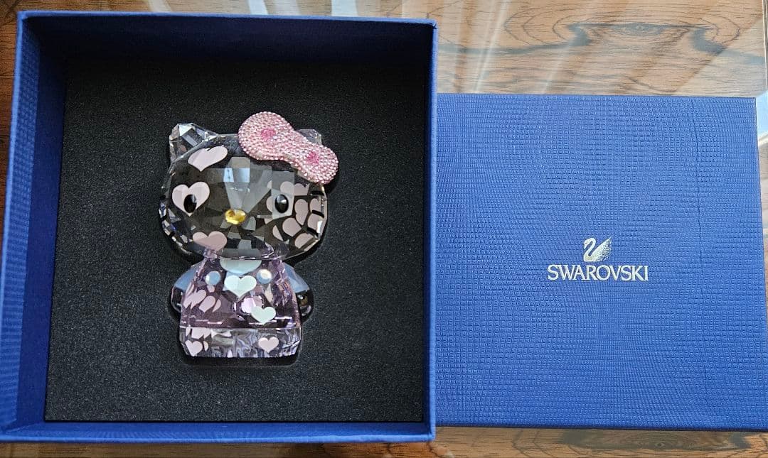 【美品箱付き】10.7センチSwarovski ハローキティ限定品