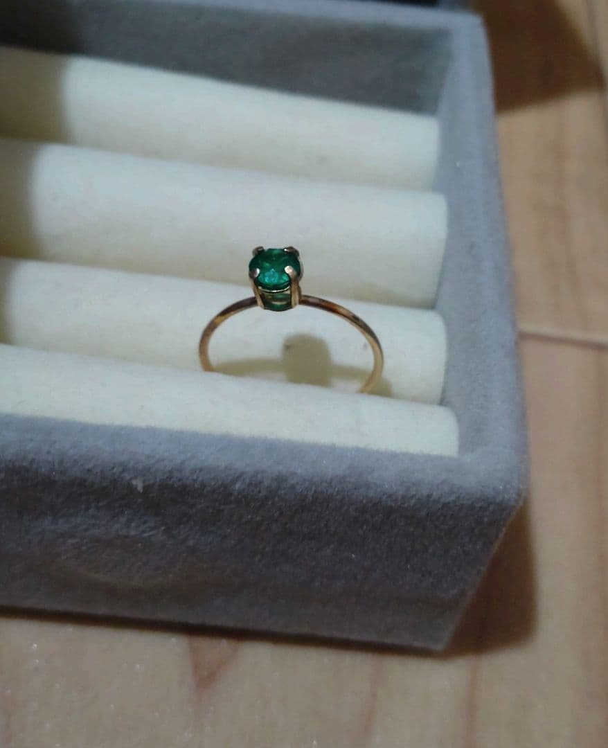 『4.6mm』天然エメラルド0.369ct 指輪　11号