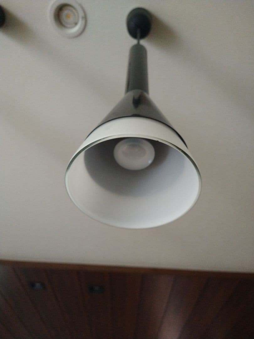 ボーコンセプト　北欧モダンペンダントライト 　　3灯セット