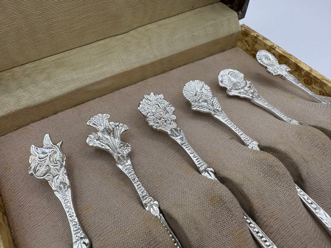 【最終お値下げ】 ヴィンテージフラワーモチーフシルバープレートスプーン6本セット
