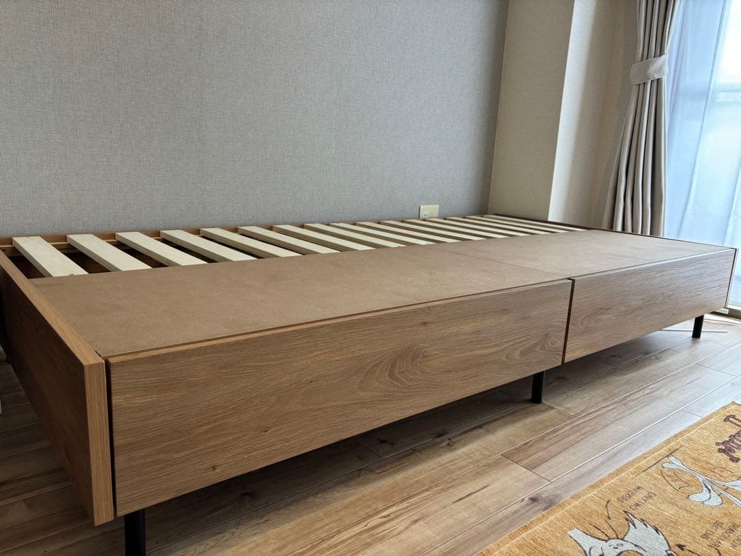 【送料込み】LOWYA 収納付ベッド　シングル　フレーム　ロータイプ　美品