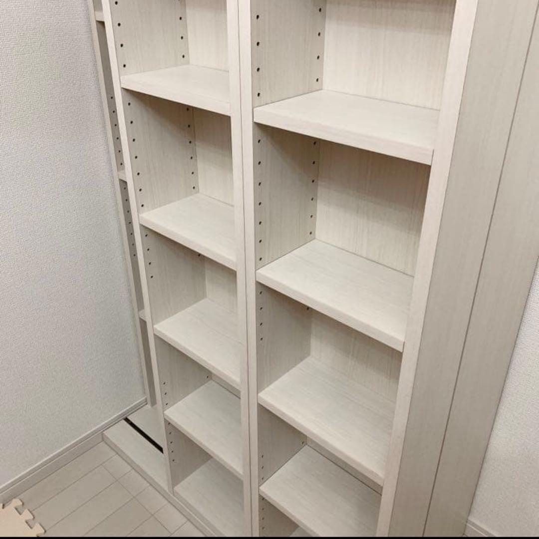 家財便&送料込 NITORI スライド開閉式本棚 ニトリ - メルカリ