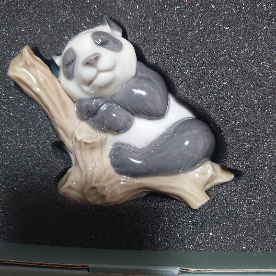リヤドロ【美品・箱入】フィギュリン《幸運のパンダ》No.8105