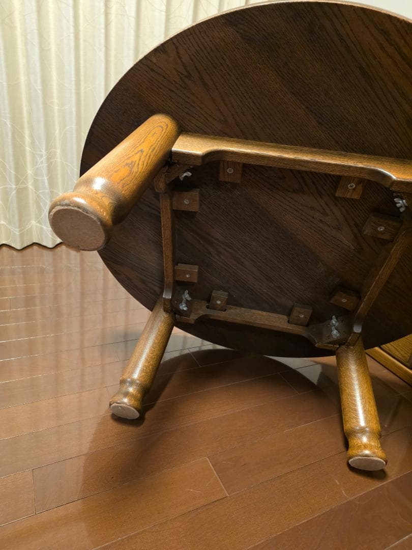 無垢材　丸テーブル(オーク)