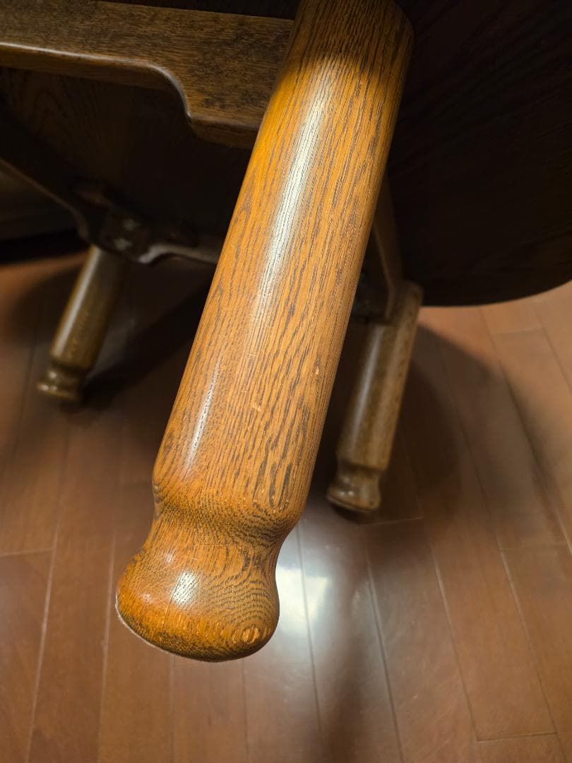 無垢材　丸テーブル(オーク)