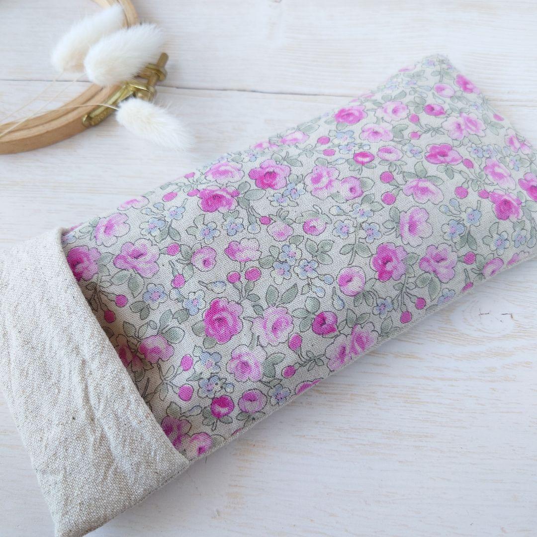 手刺繍入あずき/小豆のアイピロー【あくび猫と赤い毛糸玉】