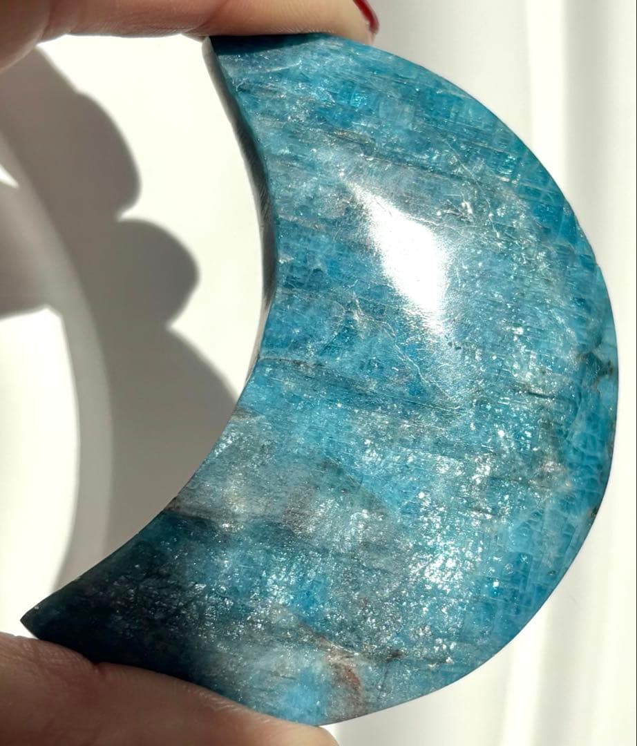 《高品質・強シラー》ブルーアパタイト＊月　カービング　光透過