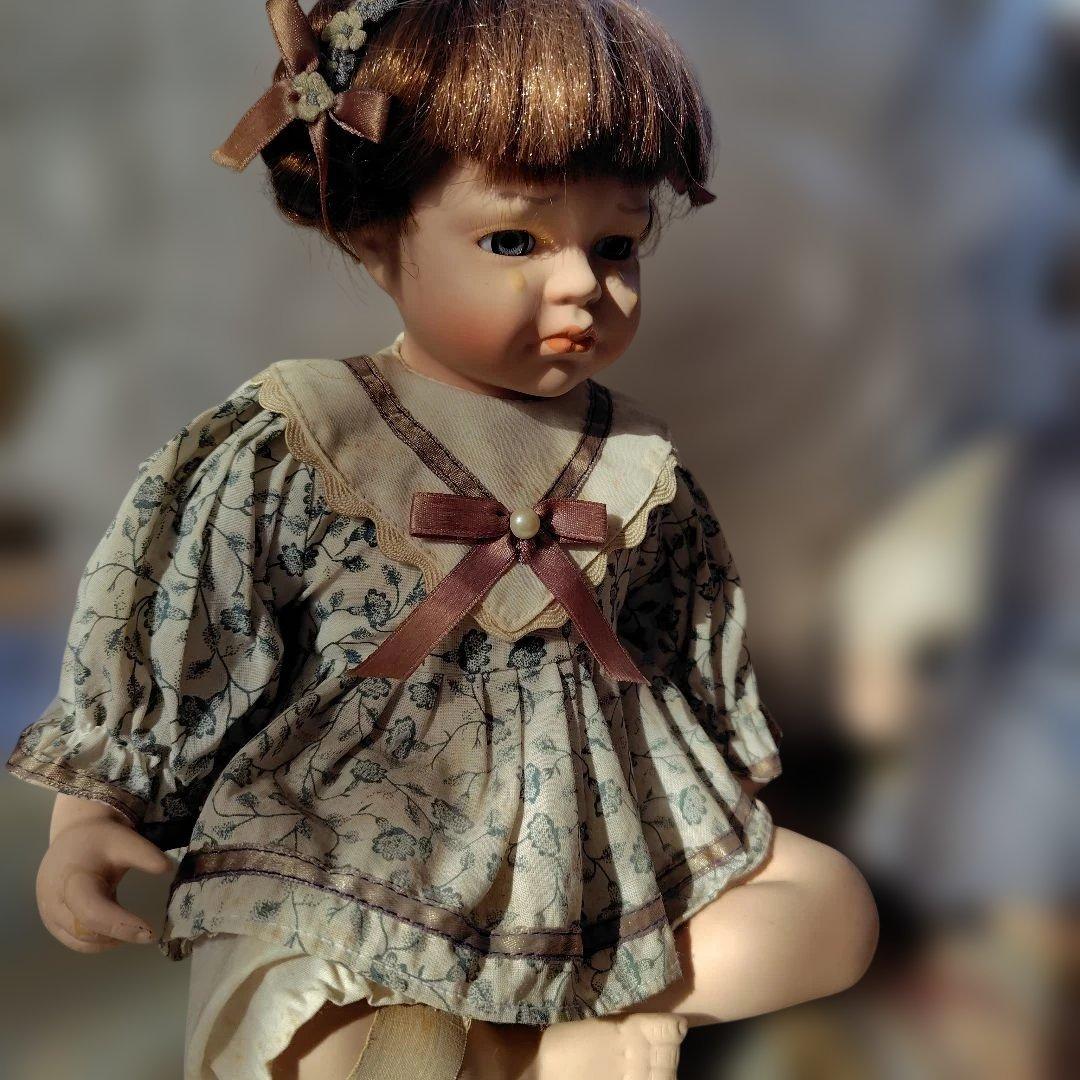 ビスクドール　怪我をした女の子　男の子　泣いている2人