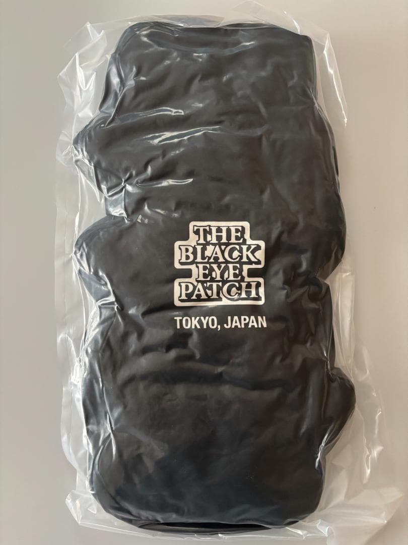 枕 BLACK EYE PATCH HWC PILLOW