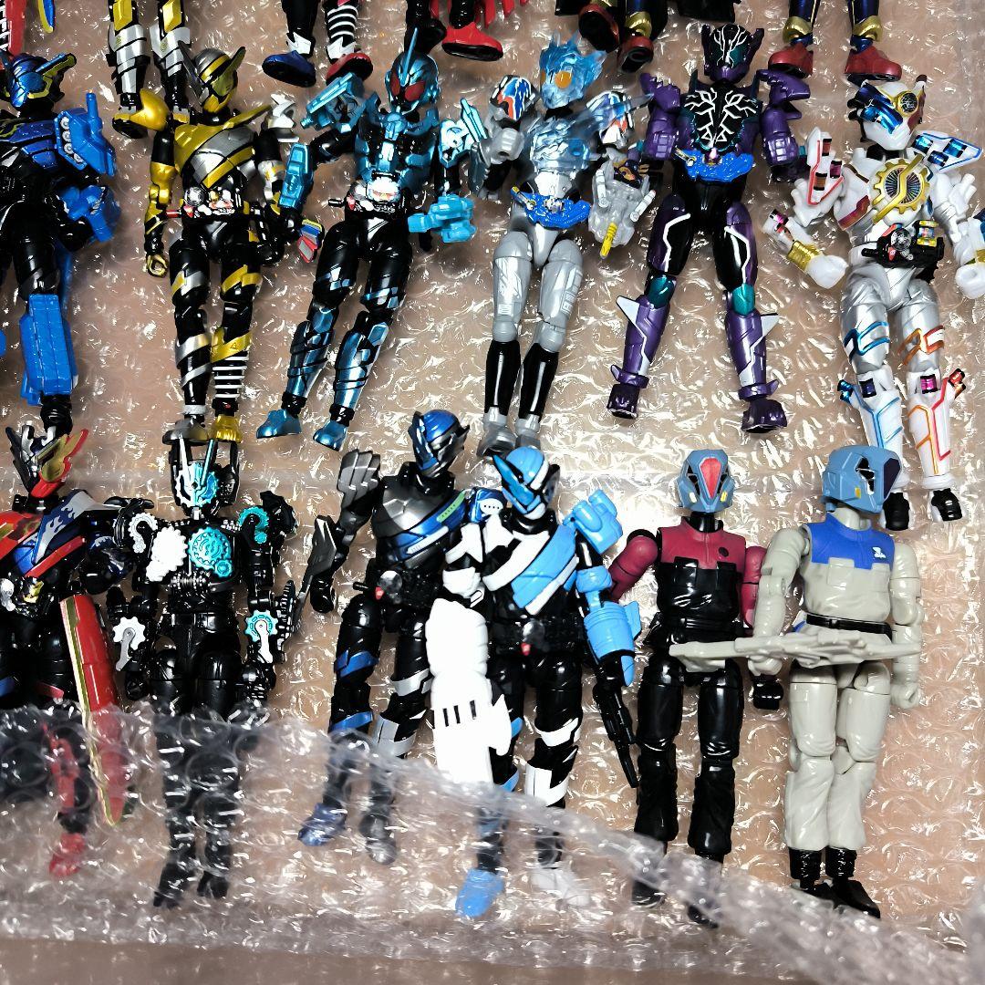 仮面ライダービルド 装動 創動 42体＋オーズ1、ミニチュアフィギュア